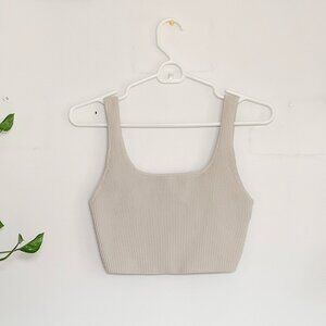 Aritzia (Babaton) ribbed crop top (S)